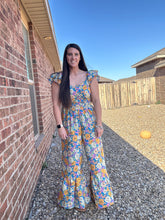 Load image into Gallery viewer, The Jennifer jumper
