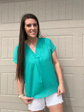 Load image into Gallery viewer, Whitney woven blouse
