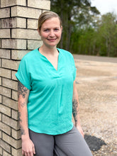 Load image into Gallery viewer, Whitney woven blouse

